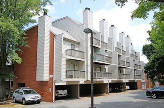 Building Photo - 1303-1305 Wertland St