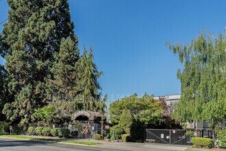 Building Photo - 1311 12th Ave S