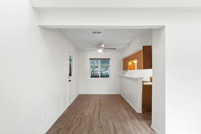 Foto del edificio - 1114/1116 Hazelton