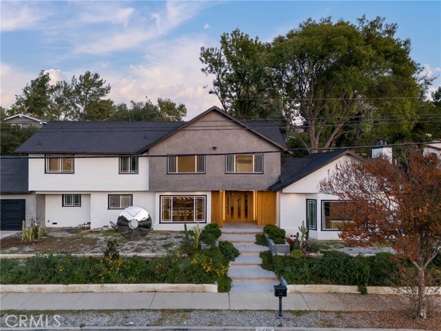 Foto principal - 9742 Farralone Ave