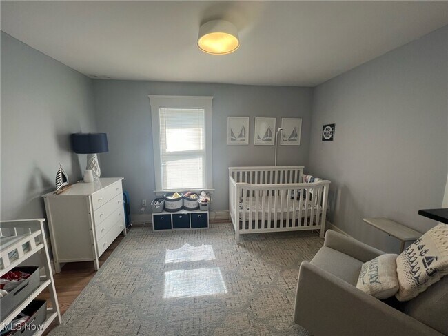 Building Photo - 2877 Hampshire Rd