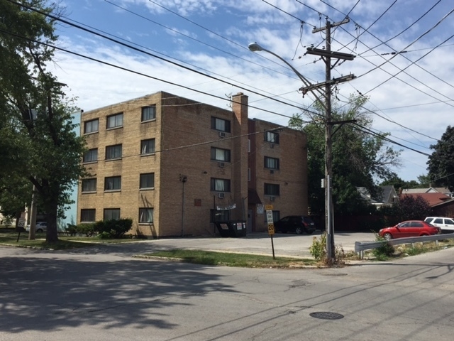 Foto del edificio - Andrews Apartments
