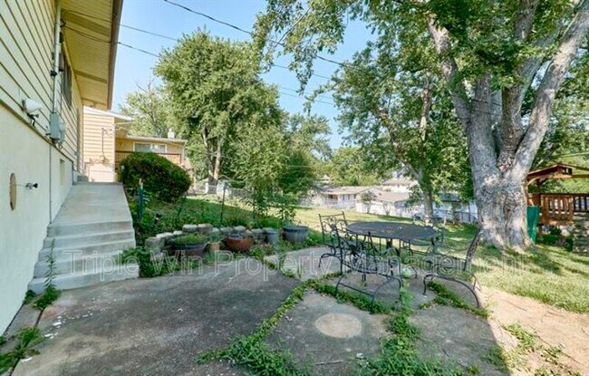 Foto del edificio - 10531 Fabick Dr