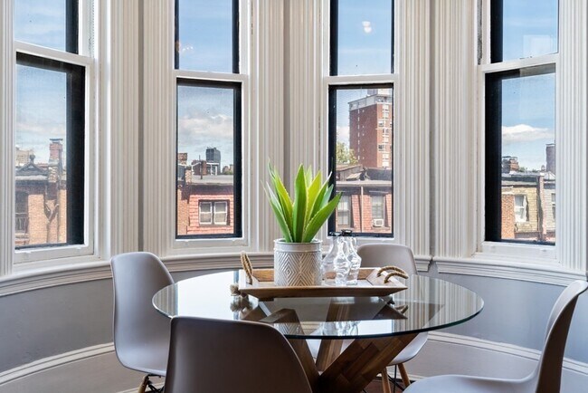 Building Photo - 261 Commonwealth Ave