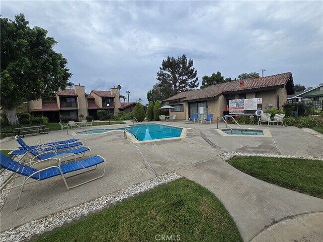 Foto del edificio - 181 S Hollenbeck Ave