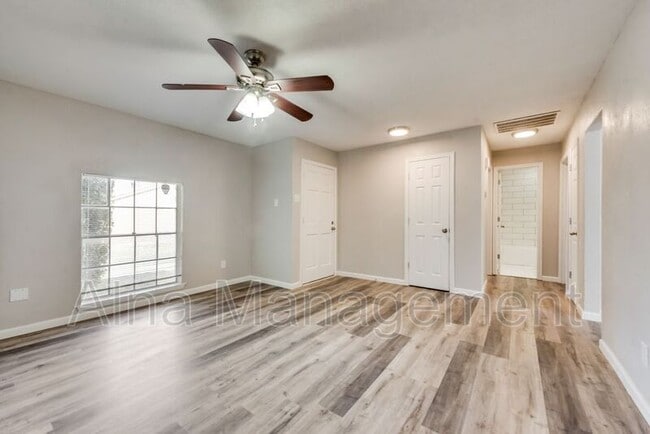 Foto del edificio - 80 E Mountain Creek Dr