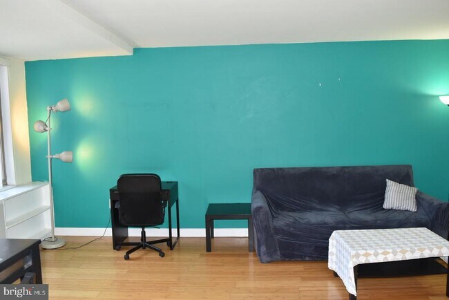 Foto del edificio - 1111 Arlington Blvd