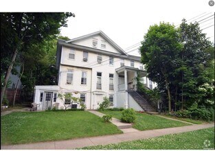 Building Photo - 33 Carlton Ave