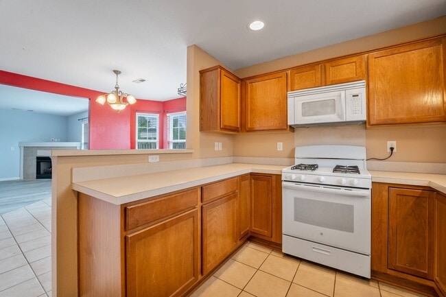 Foto del edificio - Charming 3-Bedroom, 2-Bathroom Home for Rent in Bentonville