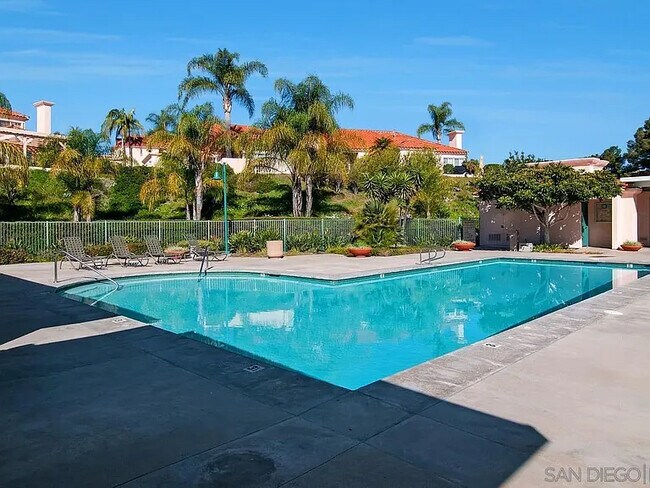 Building Photo - 11816 Caminito Corriente