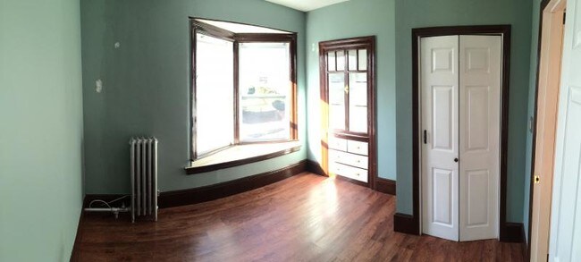 Building Photo - 4 Greenview St
