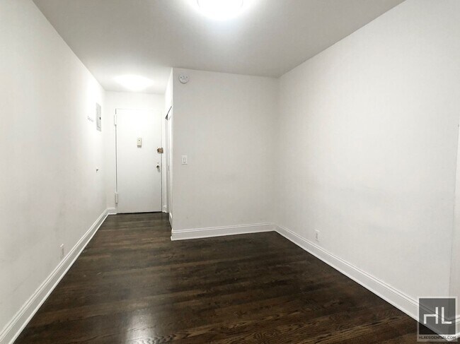 Building Photo - EAST 56 STREET