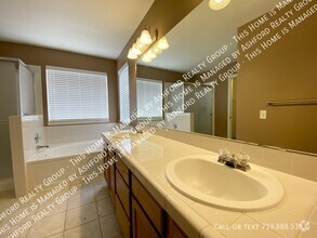Building Photo - 6667 Snowy Range Dr
