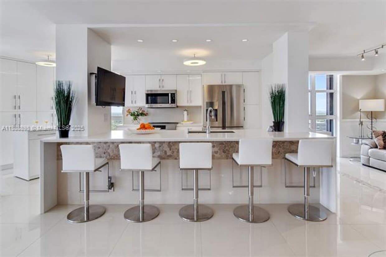 Foto principal - 4000 Towerside Terrace