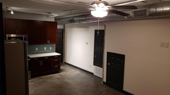Building Photo - 6825 Avenue C