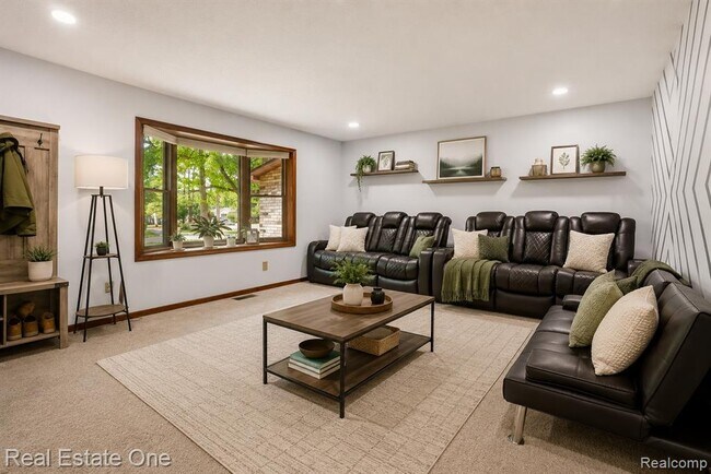 Foto del edificio - 6218 Sturgeon Creek Pkwy