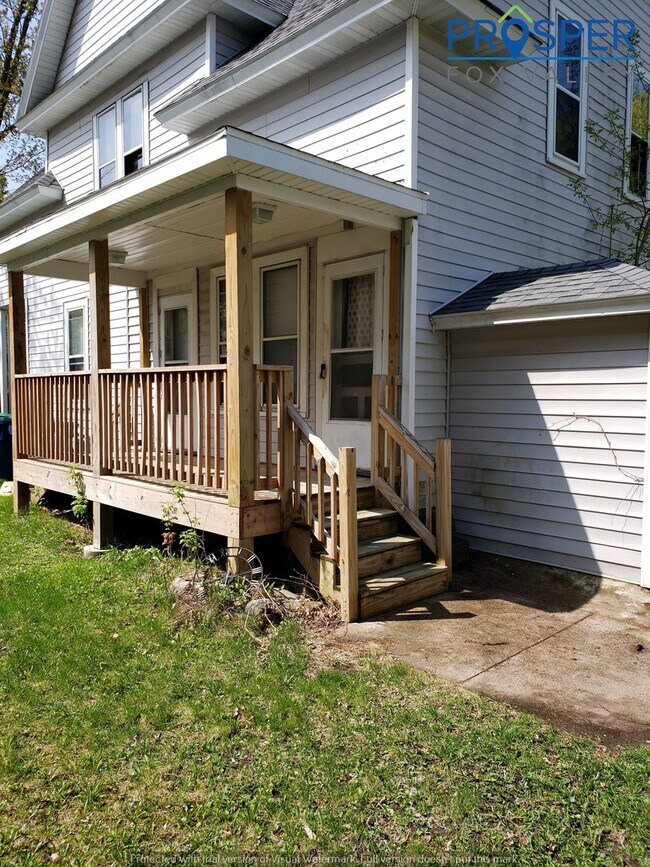 512 Humboldt Ave Unit 1/2 Upper, Wausau, WI 54403 Room for Rent in