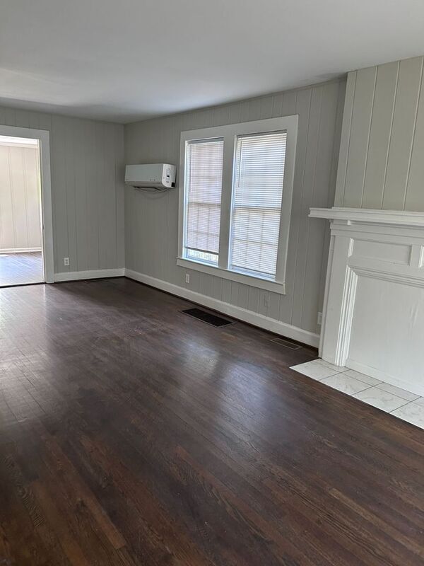 Foto del edificio - 525 Telford Ln