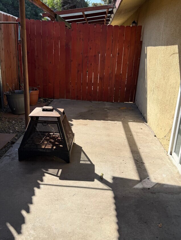 Foto del edificio - 979 Springfield St