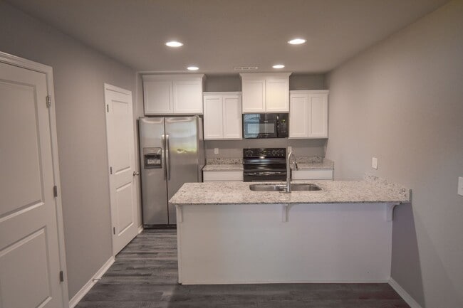 Foto del edificio - 820 Hindman Dr