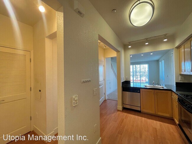Building Photo - 2 br, 1.5 bath House - 1594 Brunswig Lane
