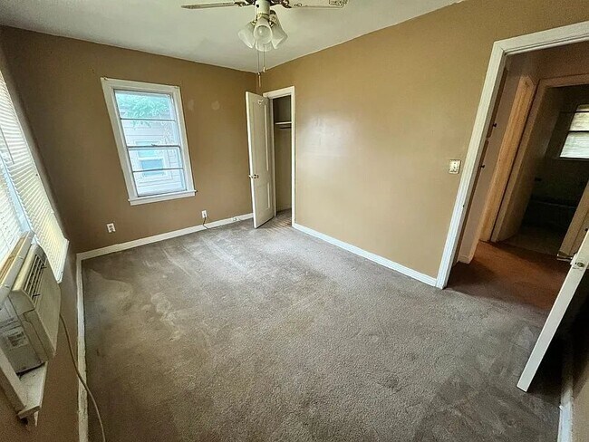 Building Photo - 1407 Felix Pl