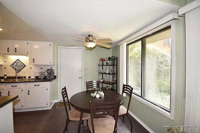 Foto del edificio - 6255 Gold Cir