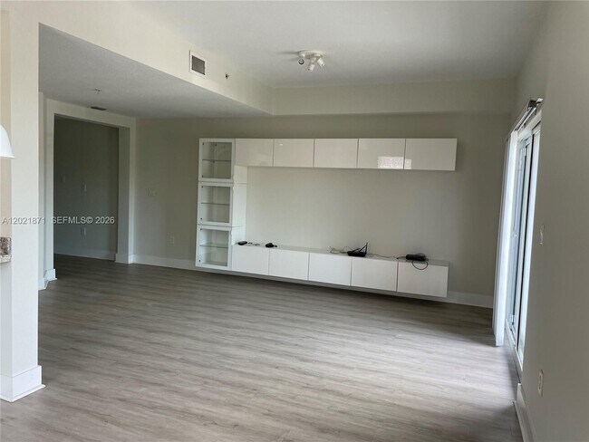 Building Photo - 11102 NW 83rd St