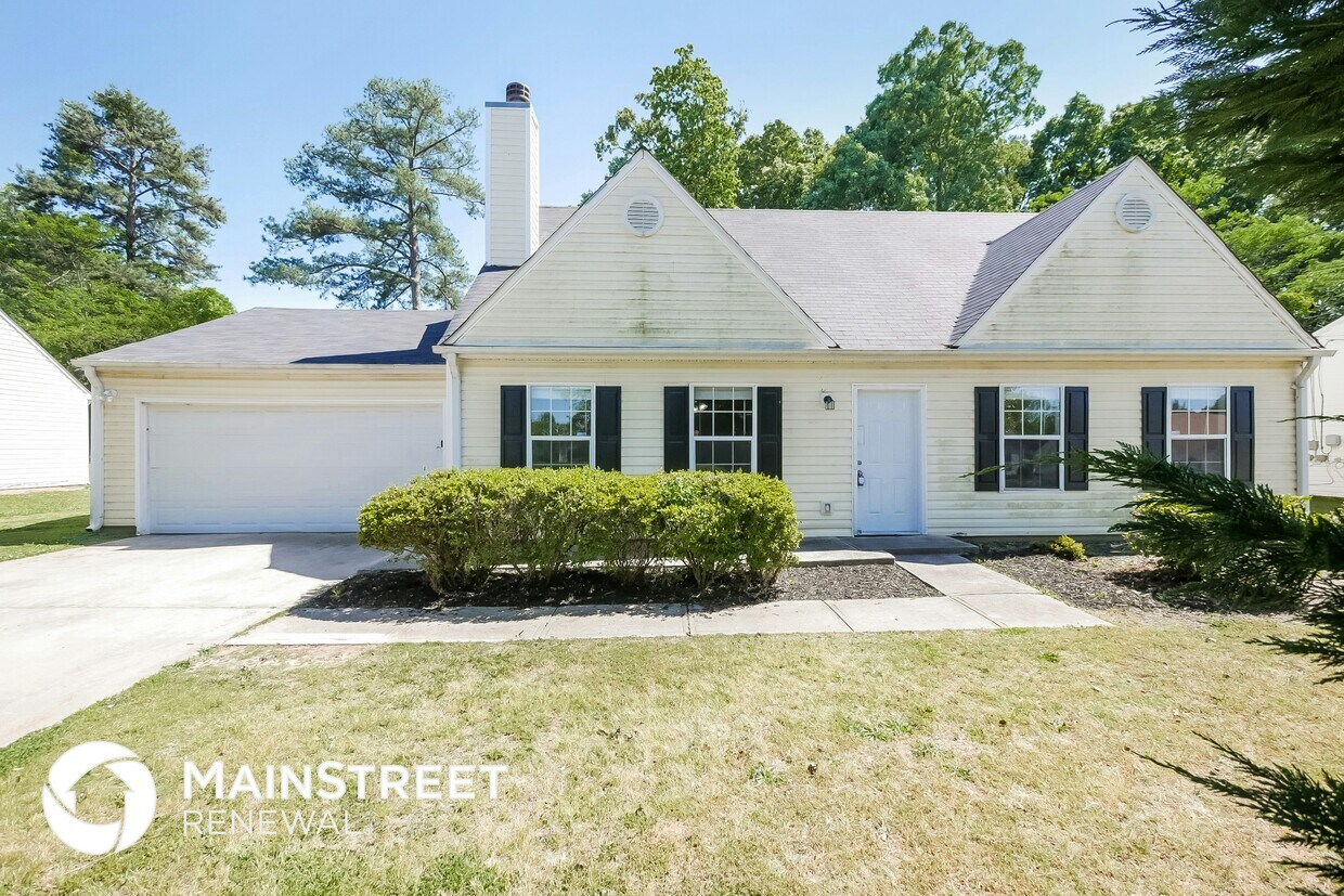 Primary Photo - 2703 Holly Berry Dr