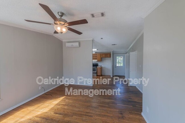 Foto del edificio - 119 Windy Creek Ct