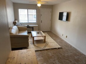 Building Photo - 403 Hayden Rd