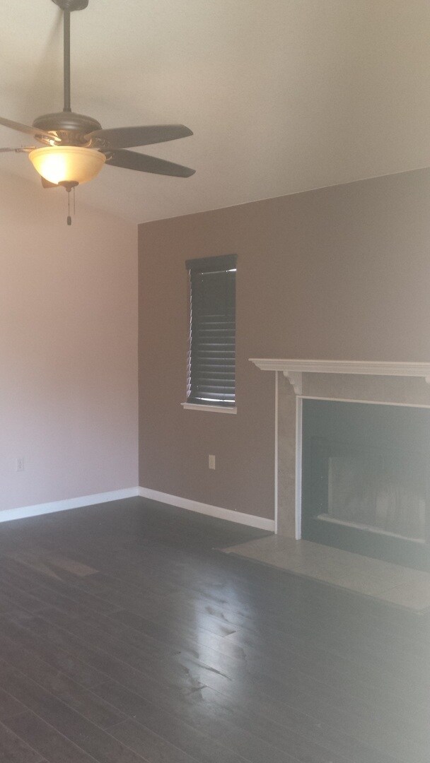 Foto del edificio - Roomy 4 bedroom house in Waterford
