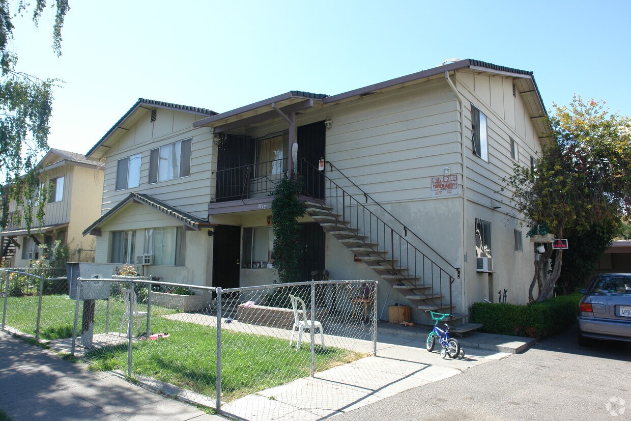 Primary Photo - 3119 Pearl Ave