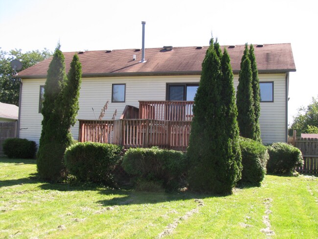 Building Photo - 2012 Fairfield Rd