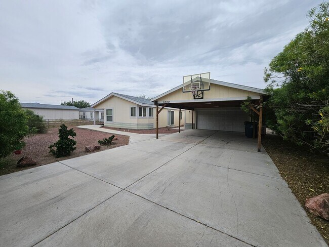 Foto del edificio - 3 Bedroom/2 Bath Manufactured Home