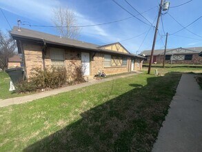 Building Photo - 217 Pine Meadow Dr