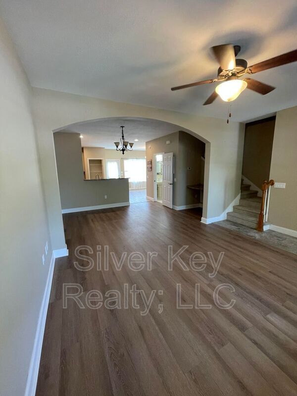 Building Photo - 415 Ashbury Cir