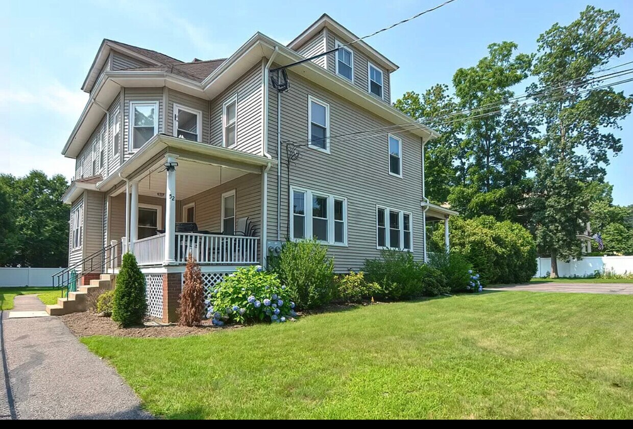 Primary Photo - 52 Colburn St