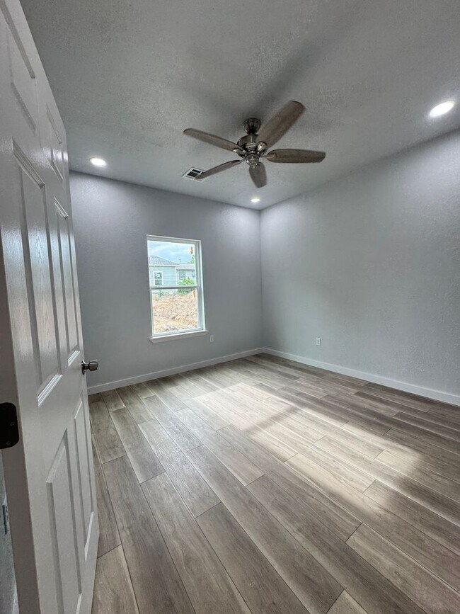 Foto del edificio - 6318 N Boulder Ave