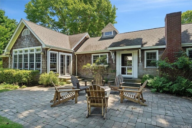 Foto del edificio - 695 Main St