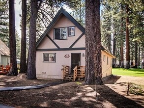 Building Photo - 951 Tanglewood Dr