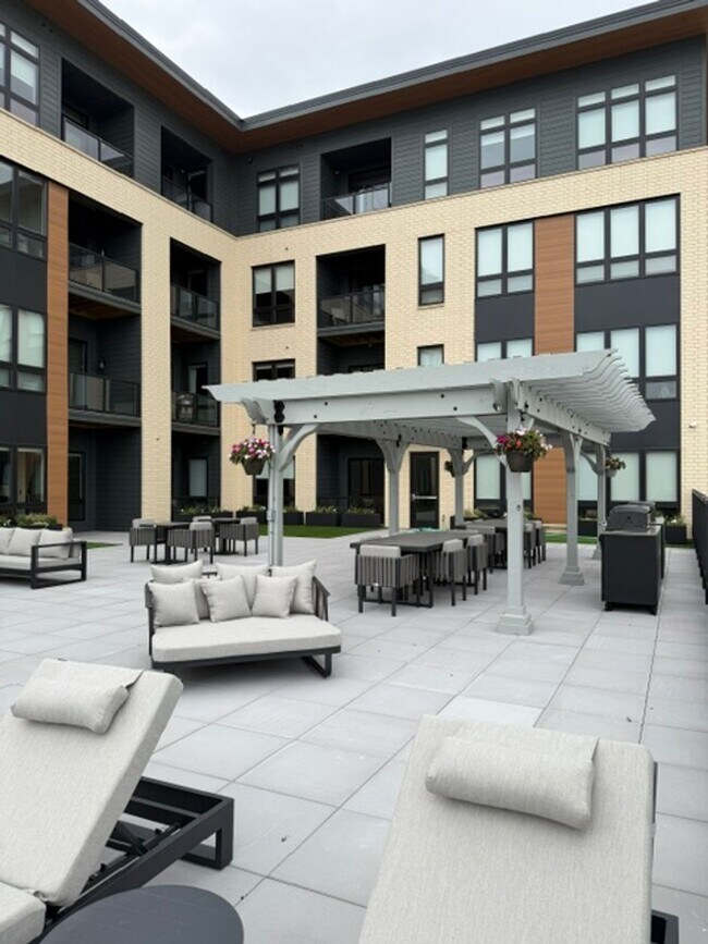 Foto del edificio - War Eagle Apartments