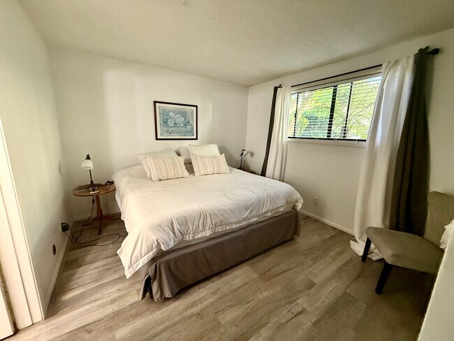 Bedroom 1 - 3375 Foothill Rd