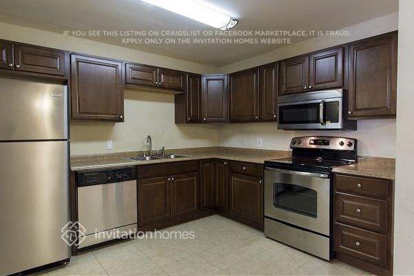 Building Photo - 3011 W Palo Verde Dr