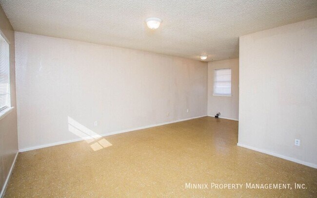 Foto del edificio - 631 S Crosby St