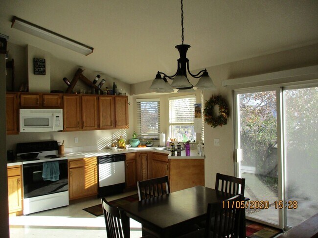 Building Photo - 4 br, 2.5 bath House - 2202 W 44th Street