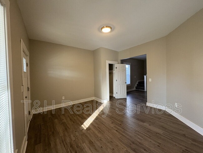 Foto del edificio - 635 Jefferson Ave