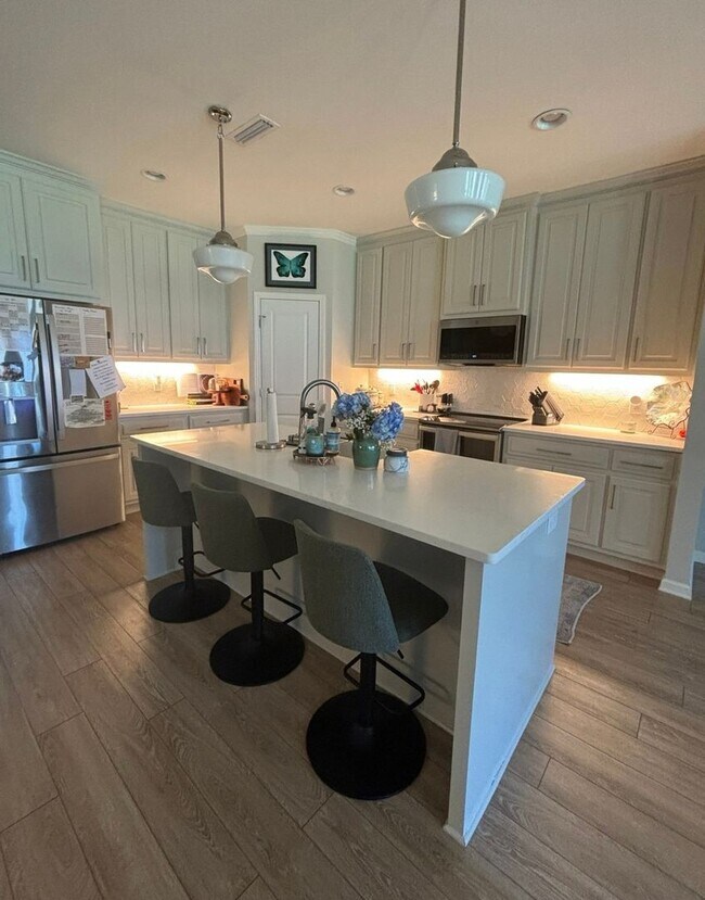 Foto del edificio - 4 Bedroom Single Family Home in Headland, AL