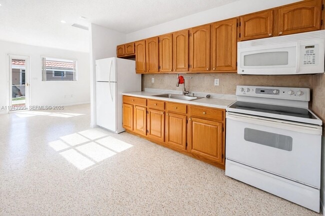 Foto del edificio - 11331 SW 7th Terrace