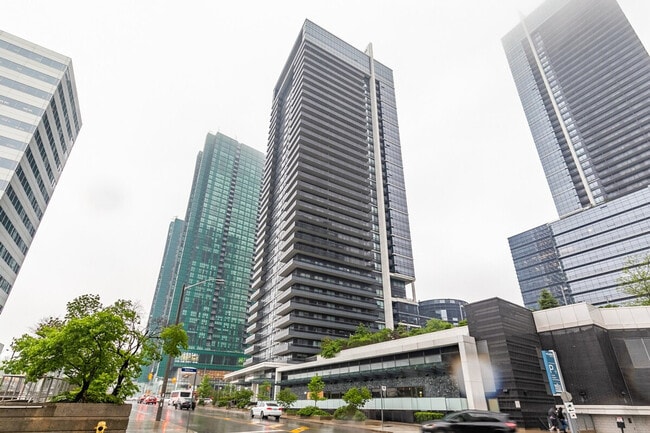 Building Photo - 2 Anndale Dr
